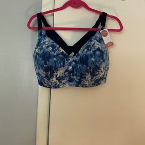 Lightly lined no-wire bra